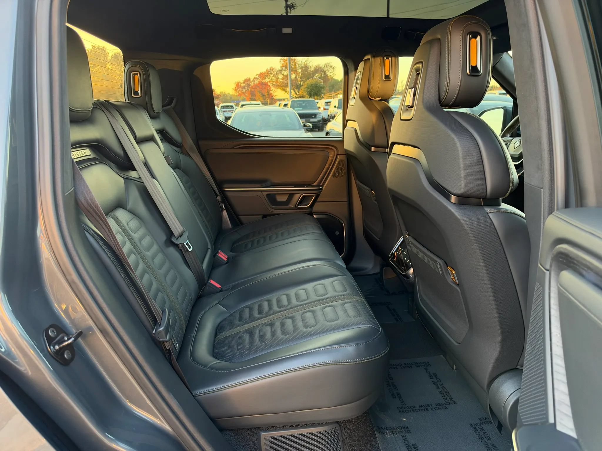 Used 2024 Rivian R1T Adventure Dual AWD/4WD image 11