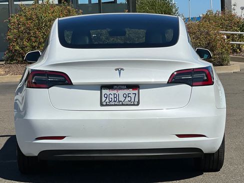 Used 2023 Tesla Model 3 Standard Range RWD image 8