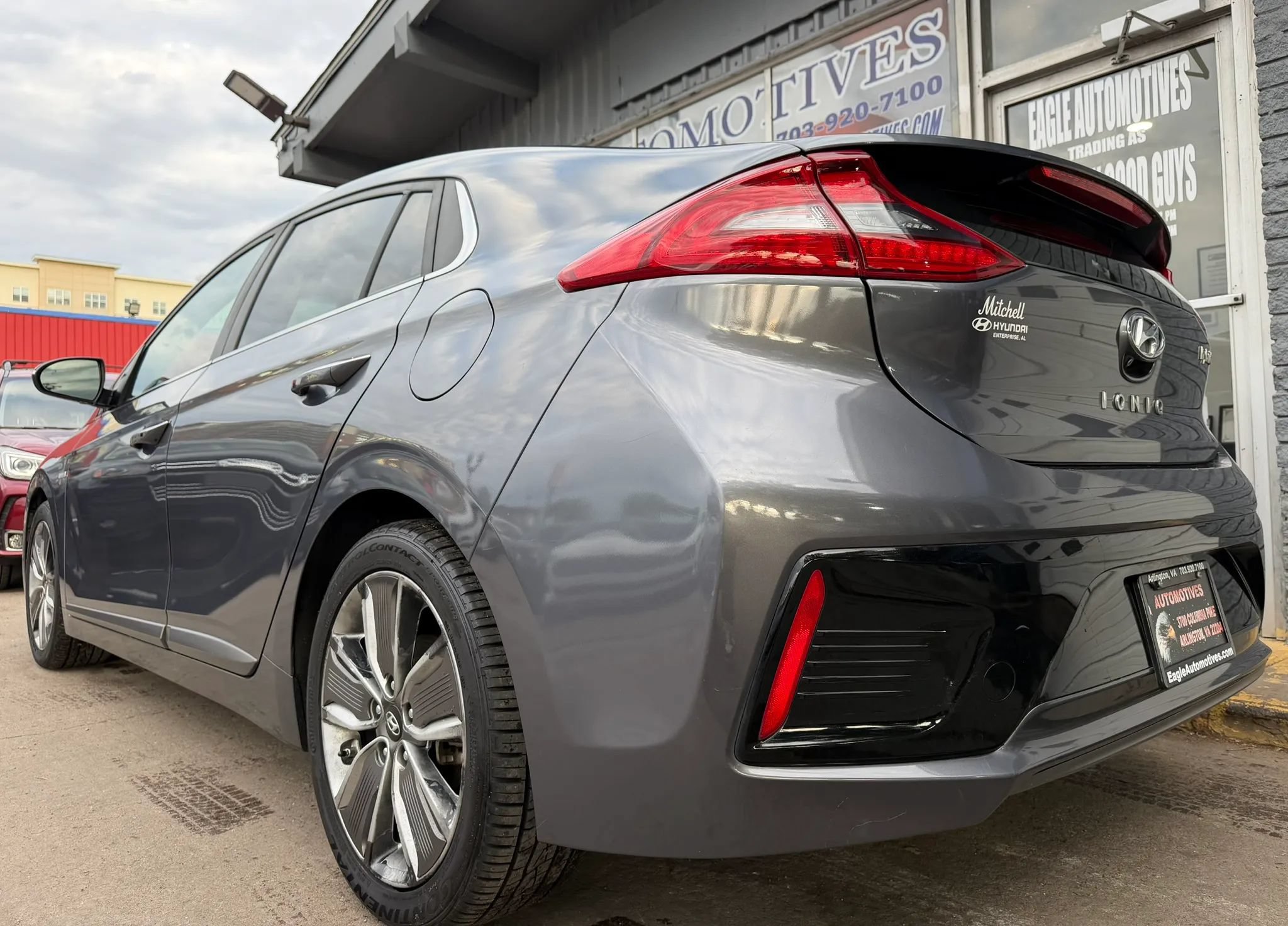 Used 2017 Hyundai Ioniq Limited FWD image 5