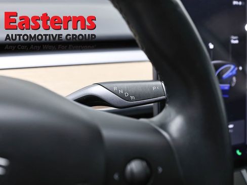 Used 2018 Tesla Model 3 Performance image 13