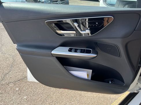 Used 2024 Mercedes-Benz GLC 300 GLC 300 image 18