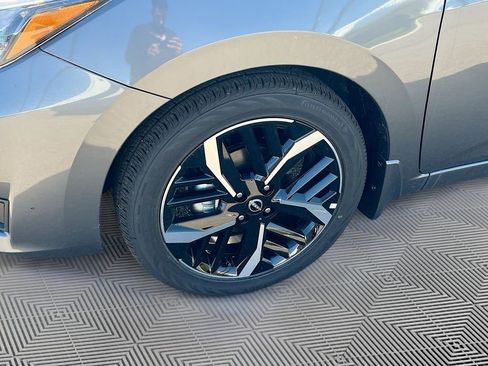 New 2025 Nissan Versa SR image 28