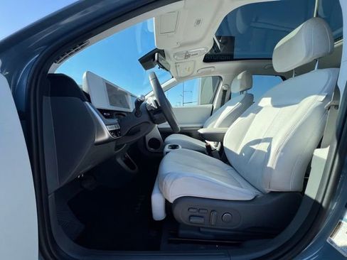Used 2024 Hyundai Ioniq 5 Limited image 15