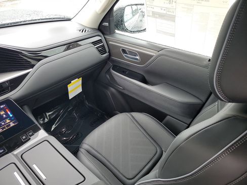 New 2026 INFINITI QX80 Luxe w/ Cargo Package image 13