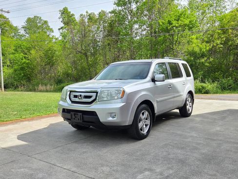Used 2009 Honda Pilot EX image 1