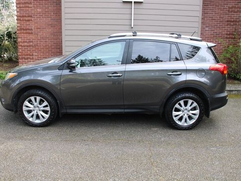 Used 2013 Toyota RAV4 Limited image 13