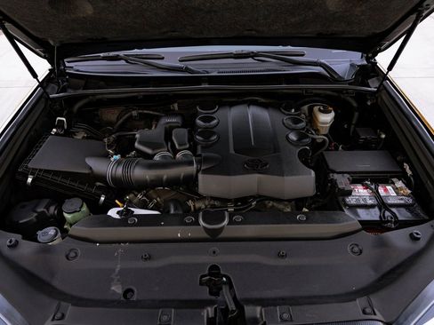 Used 2021 Toyota 4Runner SR5 Premium image 21