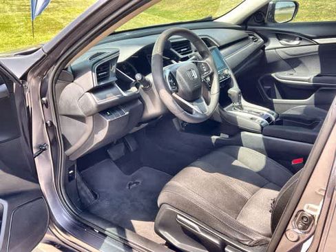 Used 2017 Honda Civic EX image 3