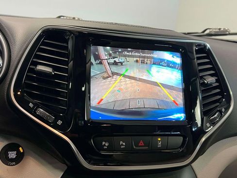 Used 2022 Jeep Cherokee Limited w/ Elite Package image 31