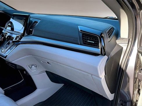 Used 2018 Honda Odyssey Elite image 26