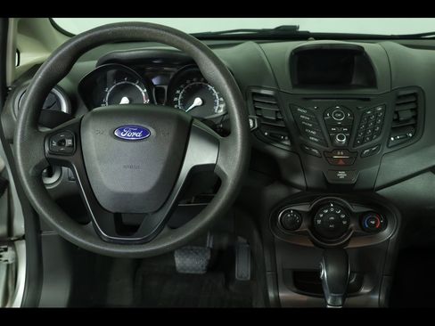 Used 2016 Ford Fiesta S image 11