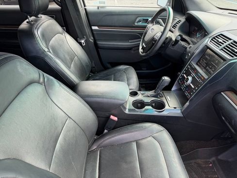 Used 2016 Ford Explorer Limited FWD image 15