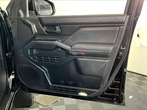 Used 2025 Toyota Tacoma TRD Pro image 21