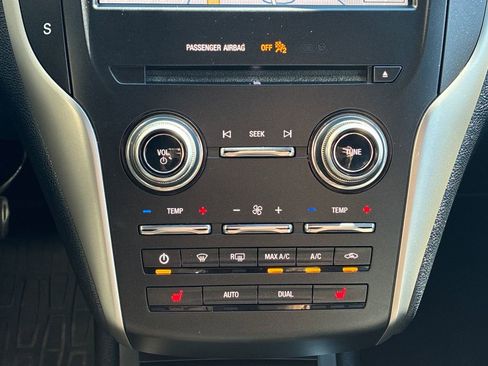 Used 2017 Lincoln MKC Select w/ Select Plus Package image 29