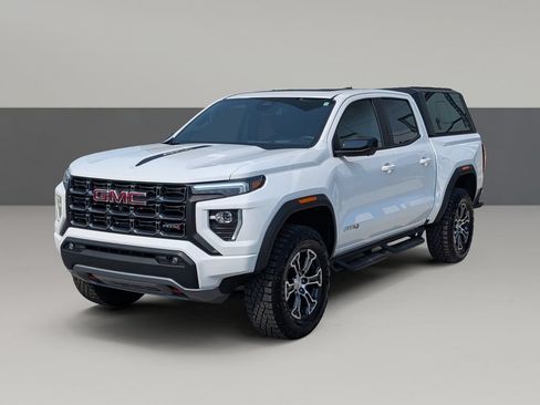 Used 2024 GMC Canyon AT4 w/ AT4 Premium Package AWD/4WD image 6