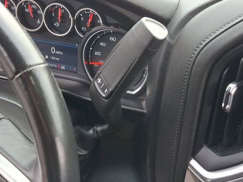 Used 2021 Chevrolet Silverado 1500 LT Trail Boss w/ Convenience Package II image 15