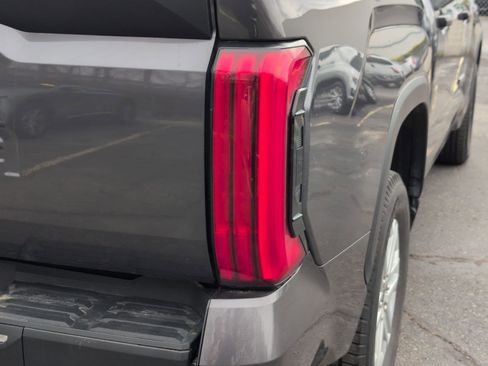 Used 2022 Toyota Tundra SR5 w/ SR5 Convenience Package image 12