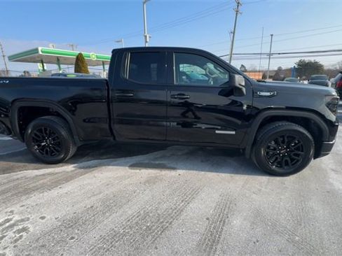 Used 2025 GMC Sierra 1500 Elevation image 9