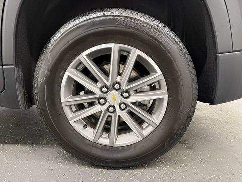Used 2024 Chevrolet Traverse LT w/ LPO, Floor Liner Package AWD/4WD image 19
