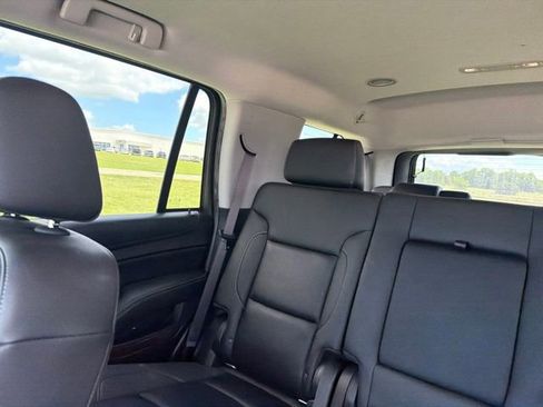 Used 2018 Chevrolet Tahoe LT RWD image 12
