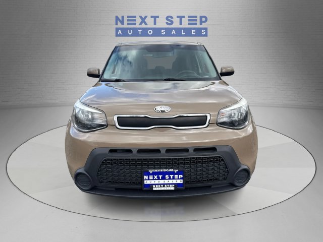 Used 2014 Kia Soul FWD image 2