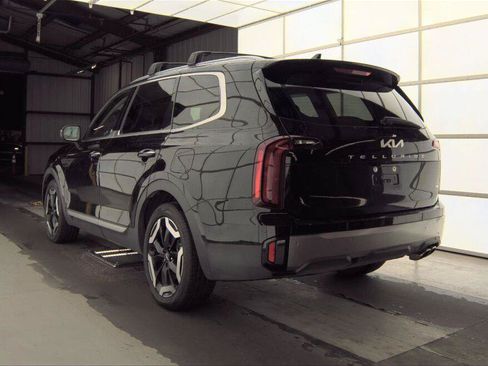 Used 2025 Kia Telluride S AWD/4WD image 11