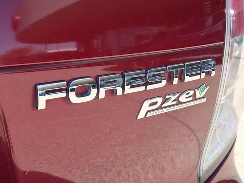 Used 2011 Subaru Forester 2.5X Limited AWD/4WD image 13