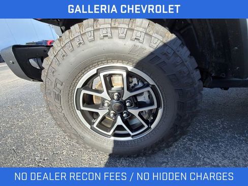 Used 2025 Jeep Gladiator Rubicon image 4