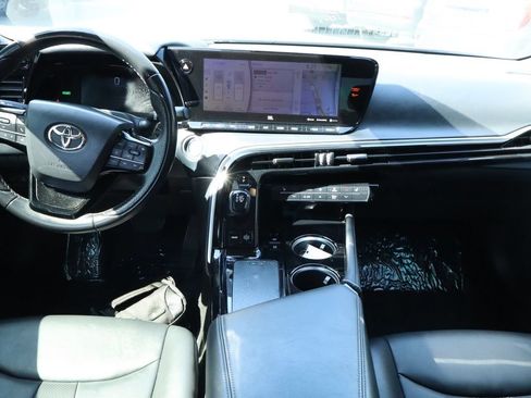 Used 2022 Toyota Mirai w/ Advanced Technology Package RWD image 24