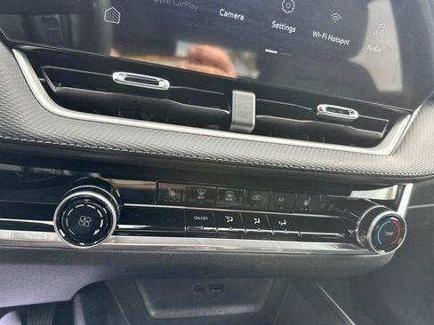 New 2026 Chevrolet Equinox LT image 19