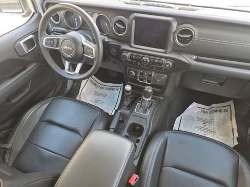 Used 2023 Jeep Wrangler Unlimited Sahara AWD/4WD image 22