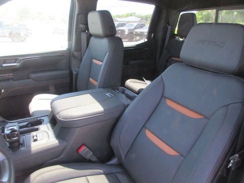 New 2026 GMC Sierra 1500 AT4 w/ AT4 Premium Package AWD/4WD image 13