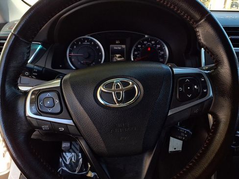Certified 2016 Toyota Camry SE image 12