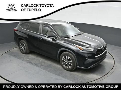 Used 2023 Toyota Highlander XLE image 36
