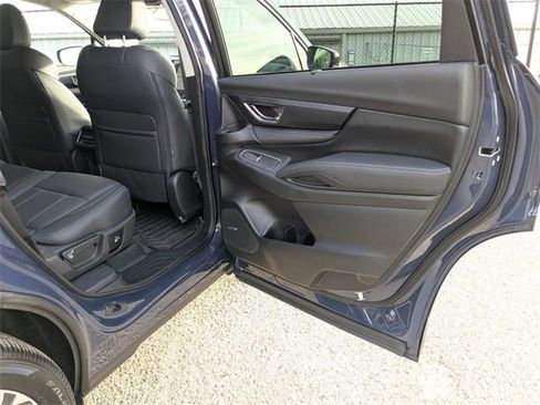 Certified 2025 Subaru Ascent Limited w/ Popular Package #1 image 40