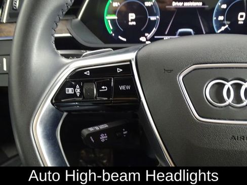 Used 2019 Audi e-tron Prestige w/ Prestige Package image 28