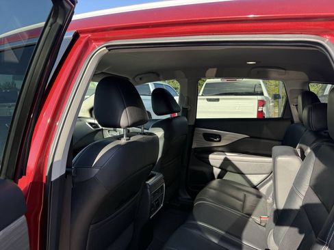 Used 2015 Nissan Murano Platinum FWD image 12