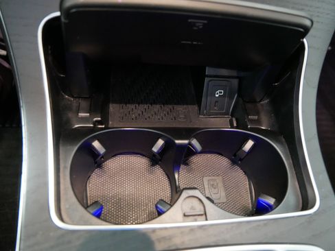 Used 2021 Mercedes-Benz GLC 300 4MATIC image 32