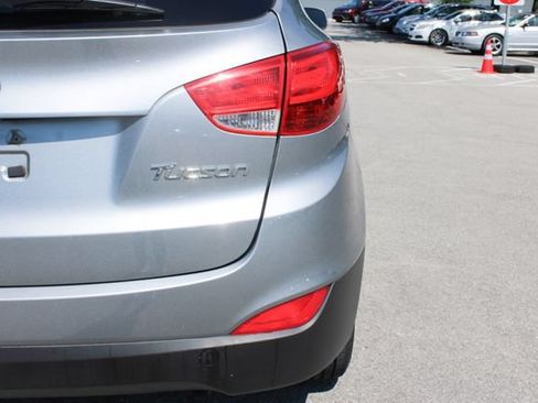 Used 2011 Hyundai Tucson GLS FWD image 39