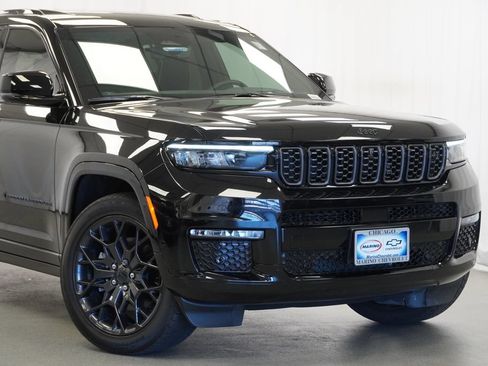 Used 2024 Jeep Grand Cherokee L Summit AWD/4WD image 9