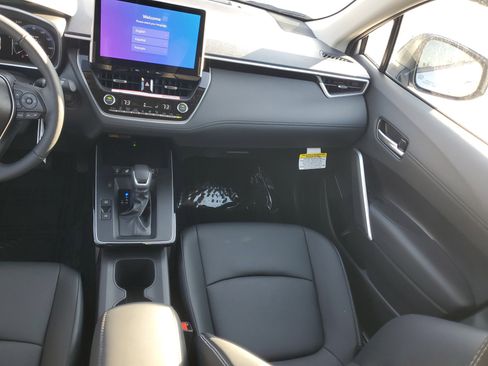 New 2026 Toyota Corolla Cross XLE w/ Convenience Package image 17