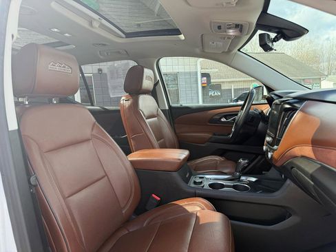 Used 2018 Chevrolet Traverse High Country image 11