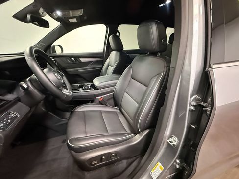 Used 2026 Buick Enclave Preferred AWD/4WD image 12
