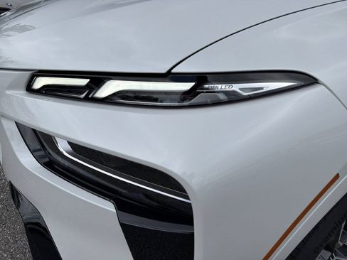 New 2027 BMW X7 xDrive40i w/ Executive Package AWD/4WD image 9