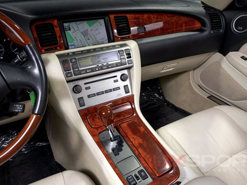 Used 2010 Lexus SC 430 Convertible image 41