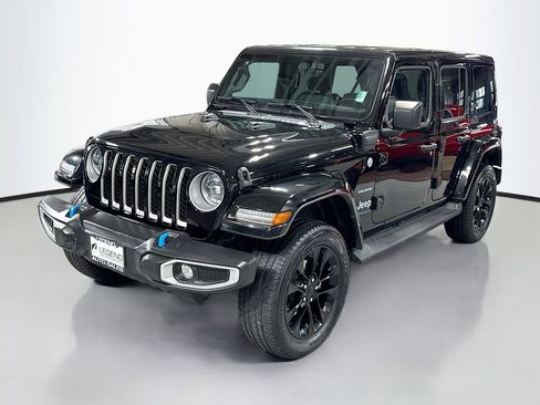 Used 2023 Jeep Wrangler Unlimited Sahara w/ Cold Weather Group AWD/4WD image 1