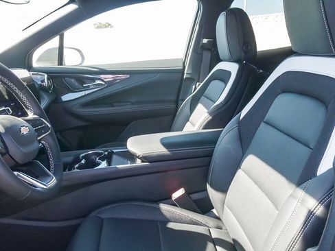 New 2026 Chevrolet Blazer EV LT image 16