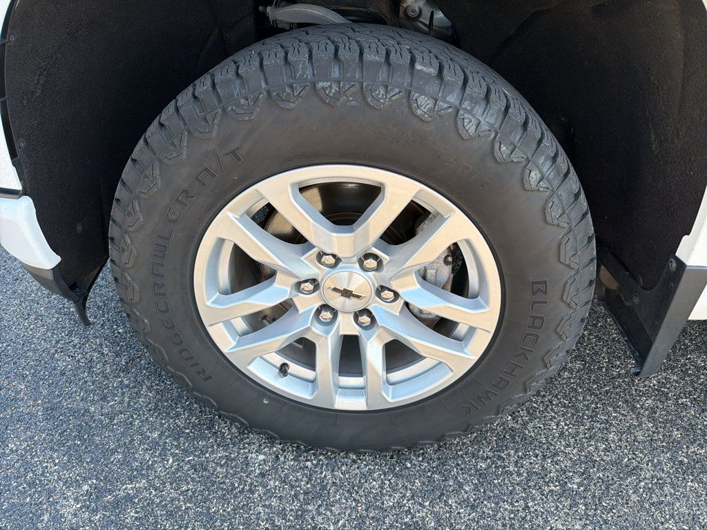 Used 2020 Chevrolet Silverado 1500 RST AWD/4WD image 10