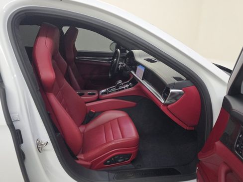 Used 2023 Porsche Panamera GTS AWD/4WD image 7