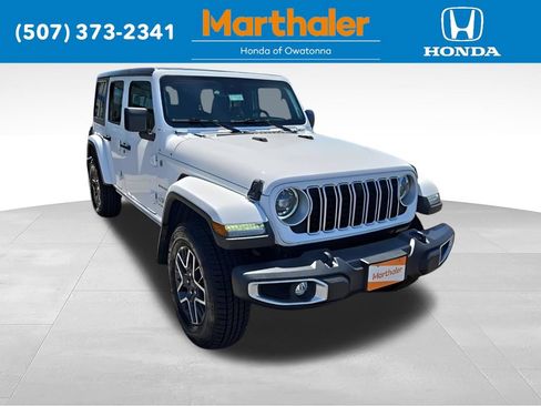 Used 2024 Jeep Wrangler Unlimited Sahara w/ Technology Group AWD/4WD image 7
